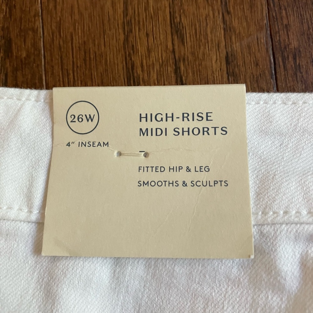 Shorts - Picture 3 of 7
